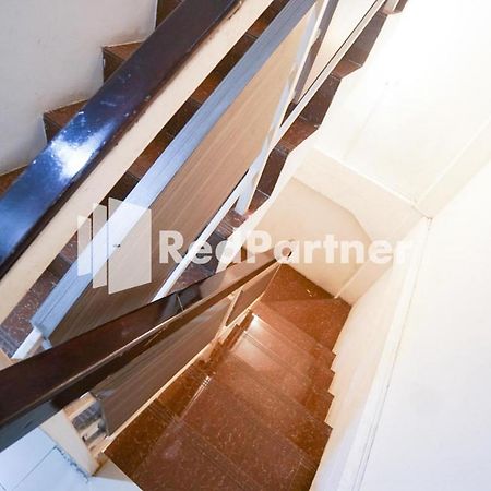 Eascot Hotel Mitra Reddoorz Yakarta Exterior foto