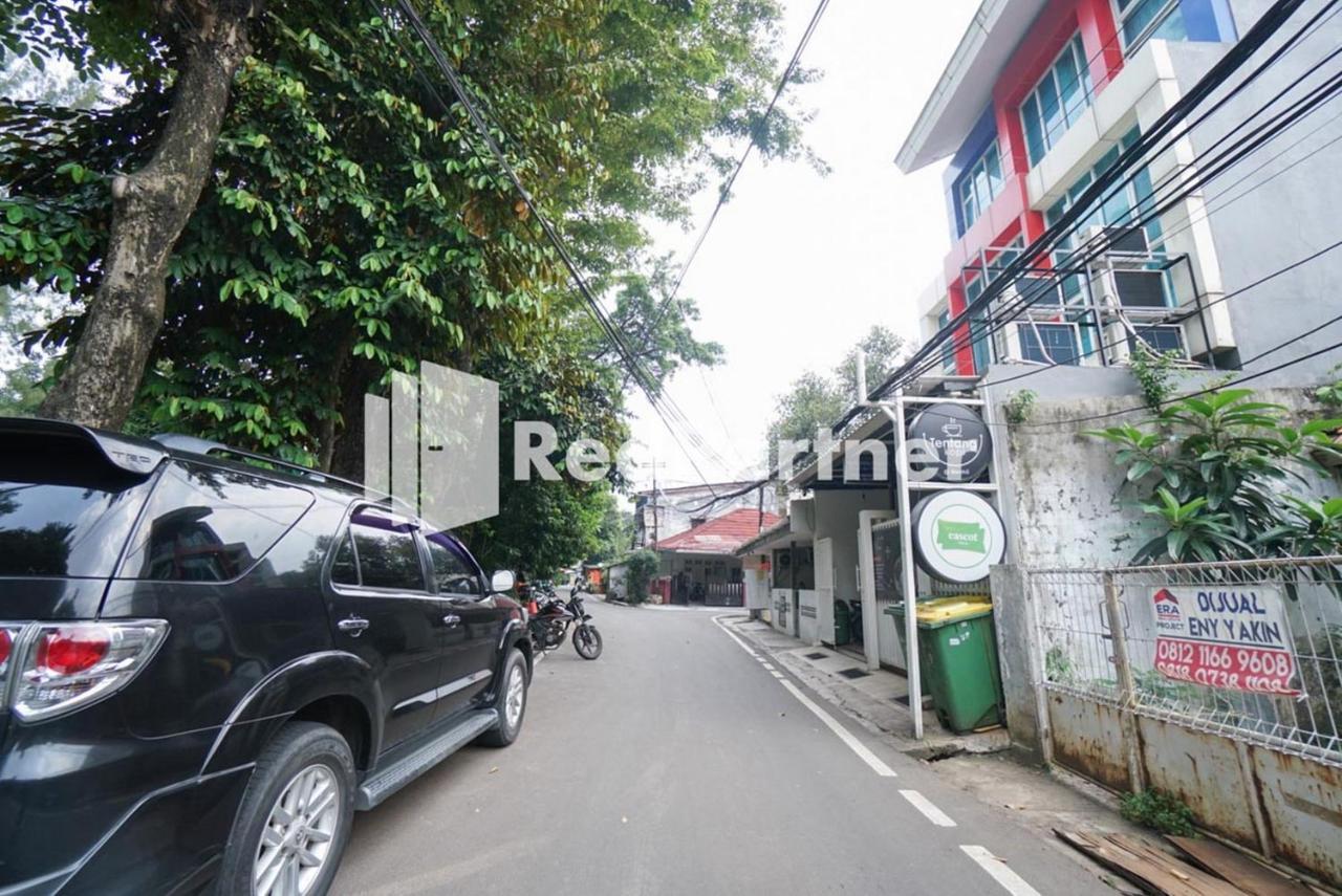 Eascot Hotel Mitra Reddoorz Yakarta Exterior foto
