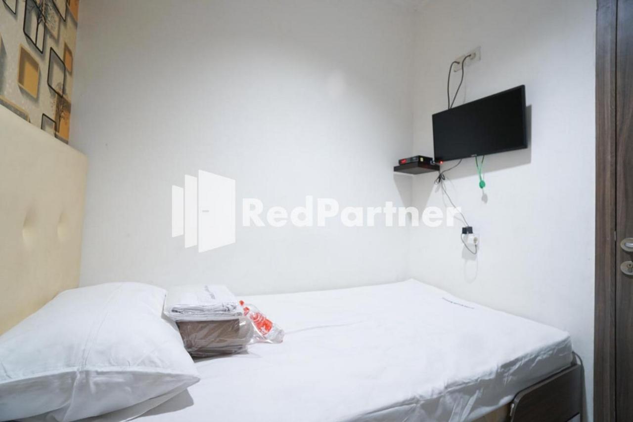 Eascot Hotel Mitra Reddoorz Yakarta Exterior foto