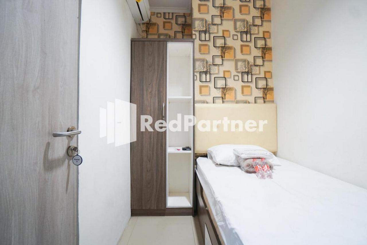 Eascot Hotel Mitra Reddoorz Yakarta Exterior foto
