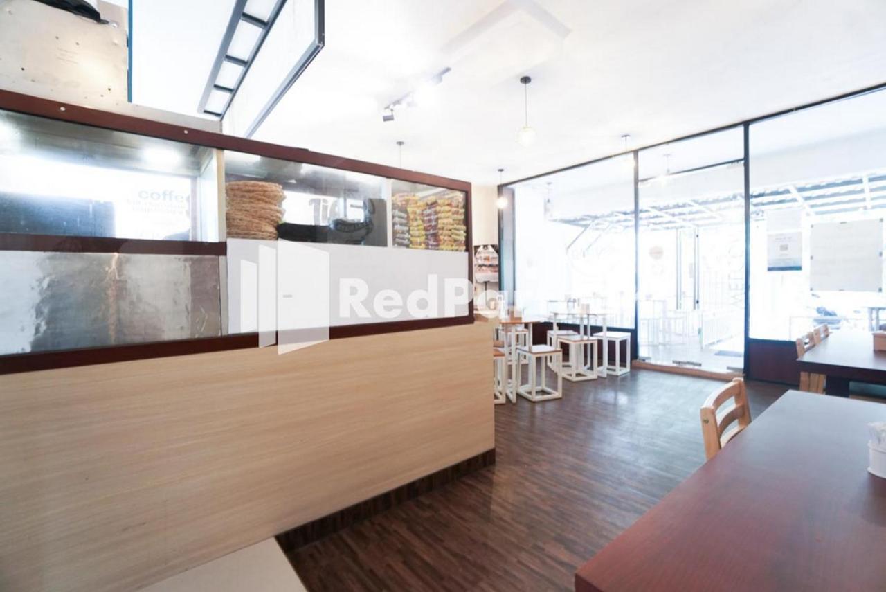 Eascot Hotel Mitra Reddoorz Yakarta Exterior foto