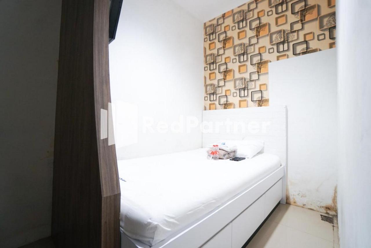 Eascot Hotel Mitra Reddoorz Yakarta Exterior foto